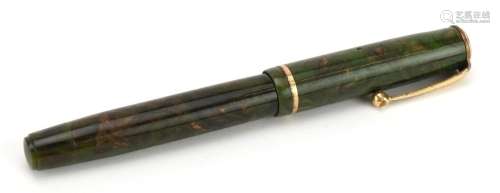 Green Parker Moderne Duette fountain pen, 11cm in length