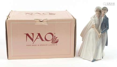 Nao porcelain bride and groom figure group with box number 0...