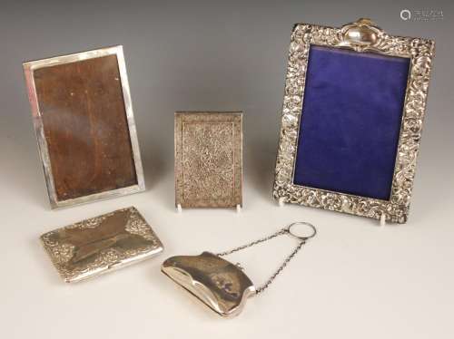 A Victorian silver mounted purse, Deakin & Francis, Birm...
