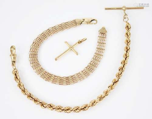 A 9ct gold bracelet, the brick-link chain with lobster claw ...