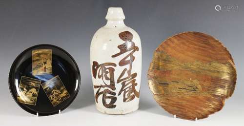 A Japanese Tokkuri Sake bottle, with an all-over craquelure ...