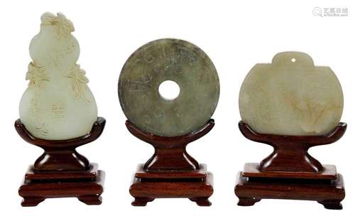 Three Small Jade Objects with Stands