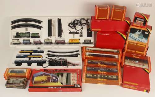 A selection of Hornby OO gauge model railway pieces, to incl...