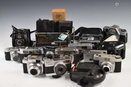 Collectable 35mm cameras including Fujica Rapid D1, Rollei A...