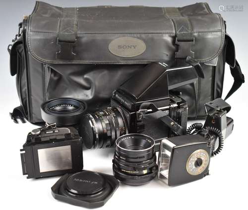 Mamiya RB67 Professional S medium format camera outfit with ...