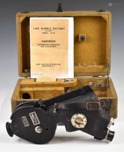 Royal Canadian Airforce Link A-12 bubble sextant, in origina...