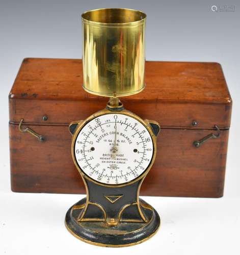 Salter corn balance in original wooden box, the scale marked...