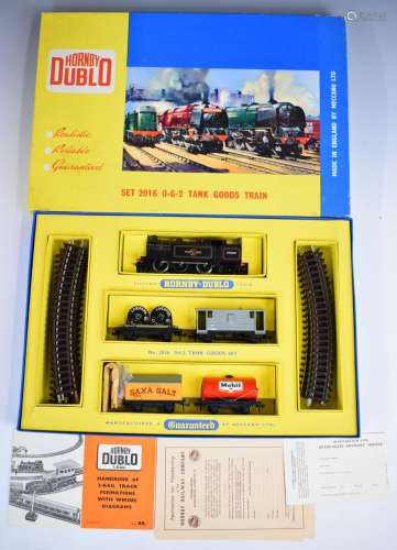 Hornby Dublo 00 gauge model railway Tank Goods train set wit...