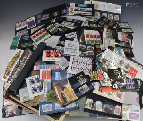 GB and world stamp collection in albums, stockbooks, loose e...