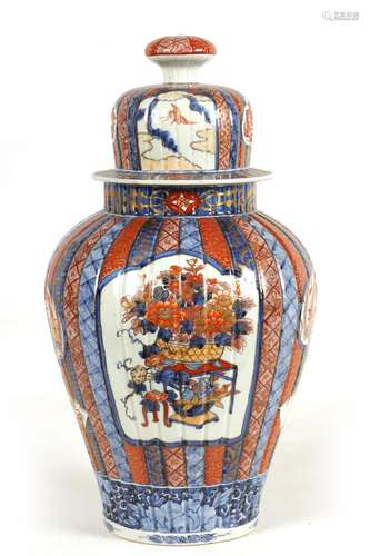 A GOOD 19TH CENTURY JAPANESE IMARI LARGE SHOULDERED VASE AND...