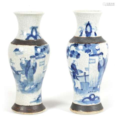 A PAIR OF LATE 19TH CENTURY CHINESE BLUE AND WHITE CRACKLE G...