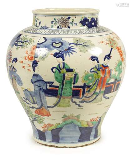 A 19TH CENTURY CHINESE FAMILLE NOIRE WUCAI BULBOUS VASE