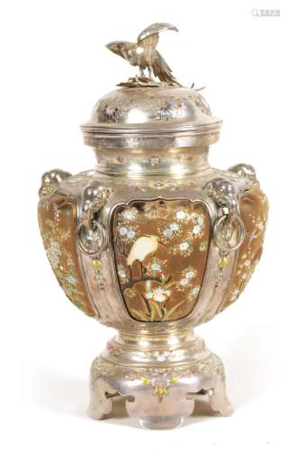 A JAPANESE MEIJI PERIOD SILVER & GOLD LACQUER SHIBAYAMA ...