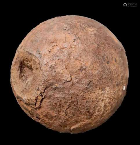 A 17TH/18TH CENTURY IRON CANNONBALL