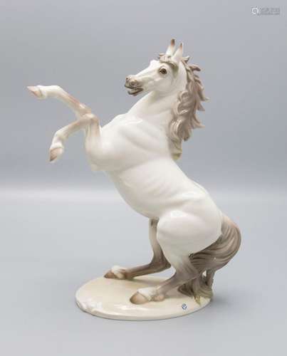 Figur 'Bäumendes Pferd' / A figure of a rising horse, Nymphe...