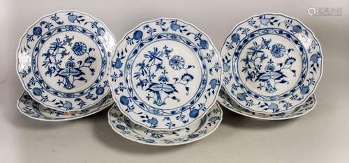 6 Speiseteller mit Zwiebelmuster / 6 dinner plates with Onio...