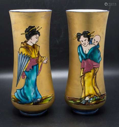 Paar Jugendstil Vasen mit Japanerinnen / A pair of Art Nouve...