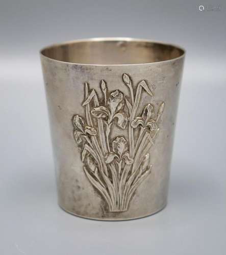 Jugendstil Becher mit Schwertlilien / An Art Nouveau silver ...