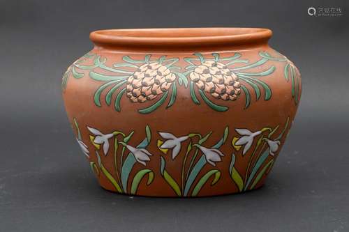 Jugendstil Cachepot mit floralem Dekor / An Art Deco flower ...