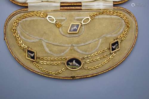 Mikromosaik Kollier / A 14 ct gold necklace with micromosaic...