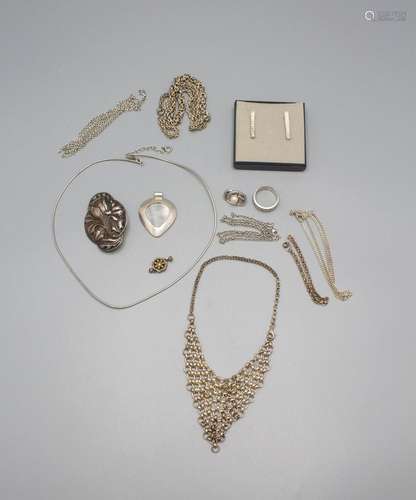 Konvolut Silberschmuck / A collection of silver jewellery