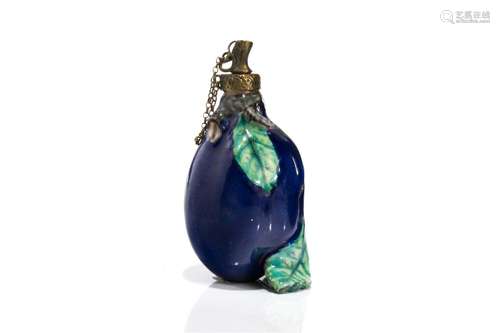 18th C CHELSEA PORCELAIN PLUM FORM SCENT BOTTLE