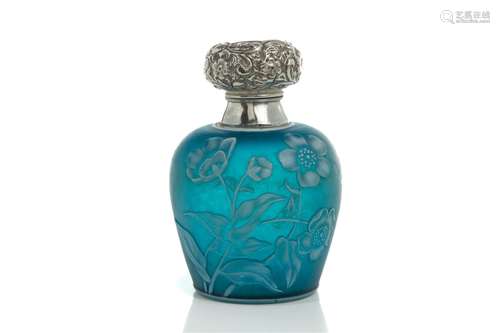 THOMAS WEBB ENGLISH CAMEO GLASS PERFUME BOTTLE