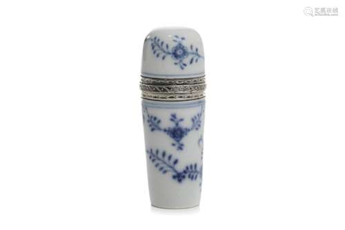 MEISSEN ONION PATTERN PORCELAIN SCENT BOTTLE