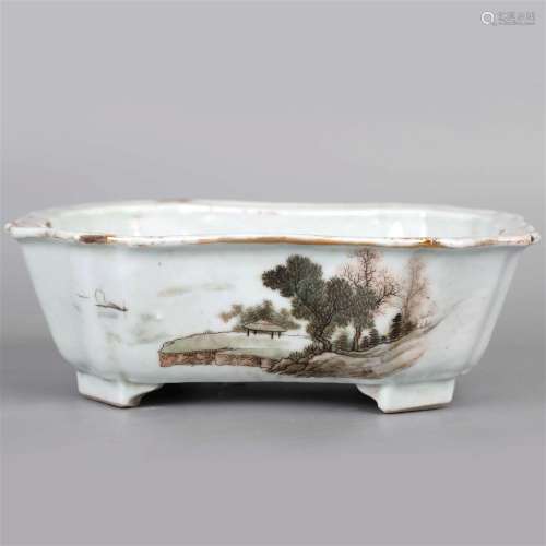 Narcissus bowl of wavy edge with the pattern of a Gaoshi fis...