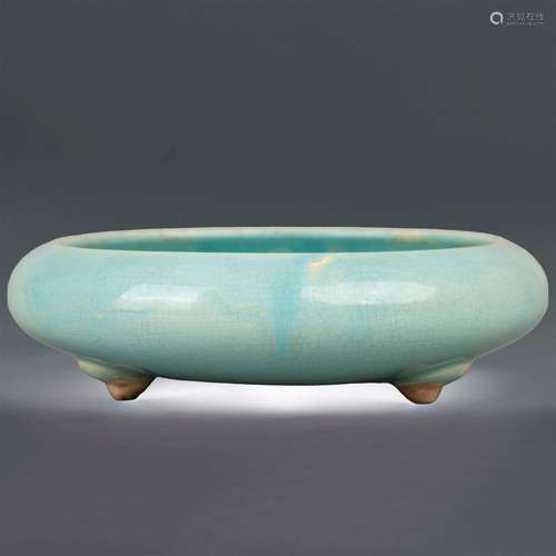 Celadon-glazed tripod brush washer 19th century