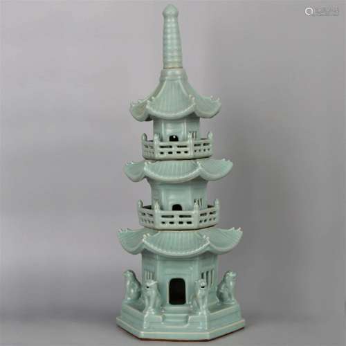 Japanese Celadon Porcelain three-tiered Pagoda, Late 19th-20...