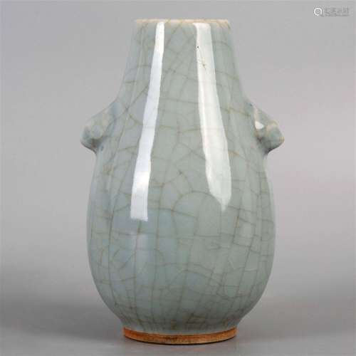 Ge kiln animal ears olive vase (repaired), early Qing dynast...