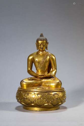 A GILT-BRONZE FIGURE OF MONGOLIA SHAKYAMUNI.QING DYNASTY