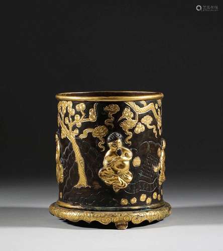 A GILT-BRONZE BRUSHPOT.BITONG.MARK OF QIANLONG