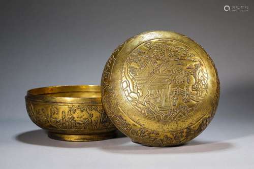 A GILT-BRONZE BOX AND COVER.QING DYNASTY