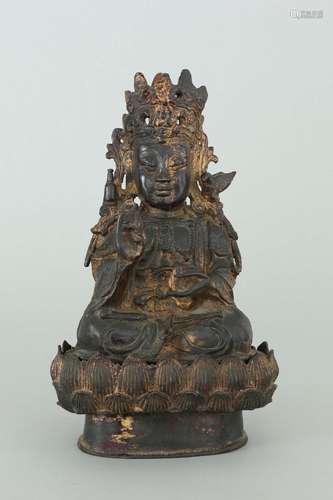 A GILT-BRONZE FIGURE OF GUANYIN