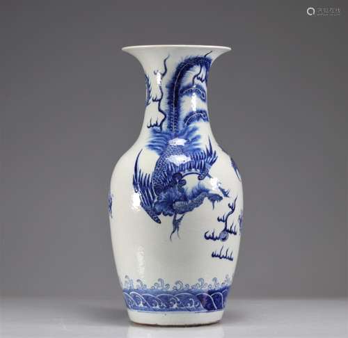 BLUE WHITE VASE DECORATED WITH DRAGON AND PHOENIX XIXTH