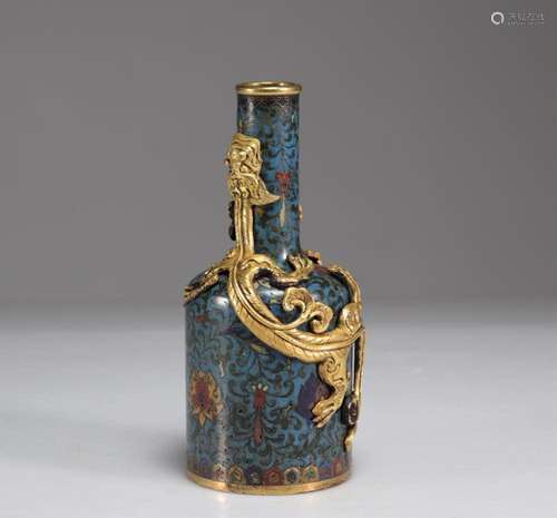 CLOISONNE BRONZE VASE, DECORATED WITH A BRONZE DRAGON, XUAND...