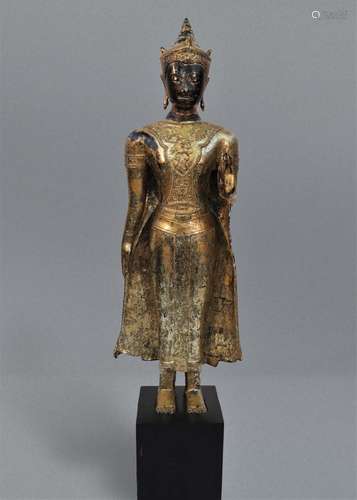 LARGE CROWNED BUDDHA IN GILT BRONZE THAILAND EARLY 20TH CENT...