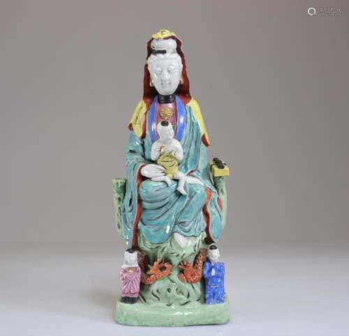 QING PERIOD FAMILLE ROSE PORCELAIN GUANYIN