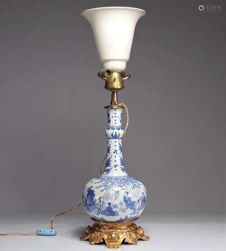 BLUE WHITE PORCELAIN LAMP, TRANSITION PERIOD