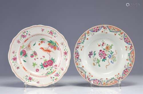 PLATES (2) IN FAMILLE ROSE PORCELAIN WITH BIRD DECORATION AN...