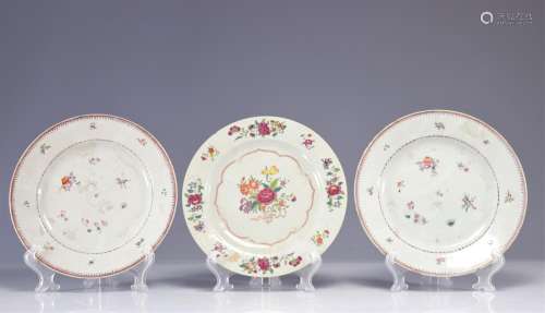 PLATES (3) OF THE 18TH CENTURY PINK FAMILY