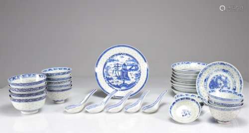 IMPORTANT BATCH OF BLUE WHITE PORCELAIN WITH 19TH CENTURY RI...