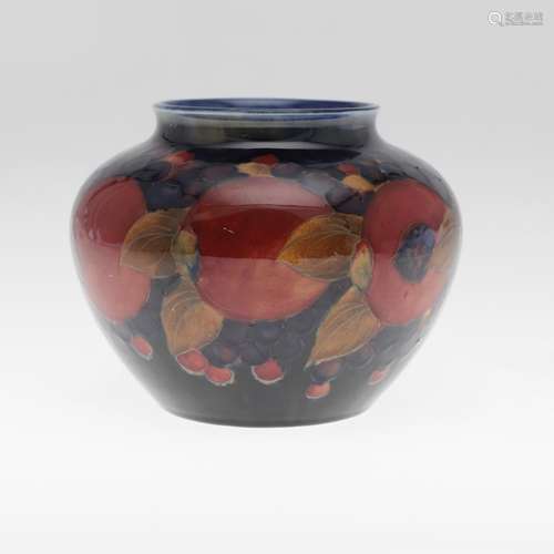 ANTIQUE MOORCROFT BOWL - POMEGRANATE.