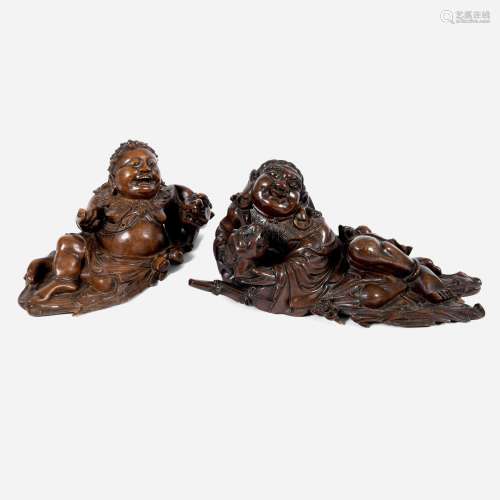 TWO 19THC CHINESE CARVED BUDDHA GROUPS.