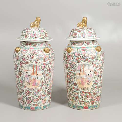 PAIR OF LARGE LIDDED CHINESE 20THC VASES.