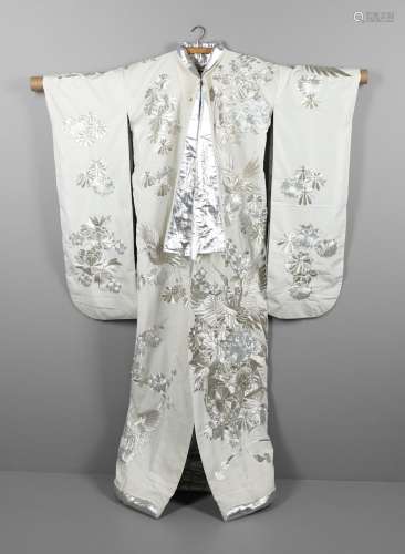 WHITE SILK JAPANESE KIMONO WITH SILVER LINING, KIMONO JACKET...