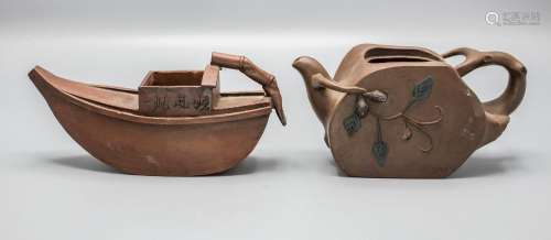 Zwei Teekännchen / Two ceramic teapots, China, 20. Jh.