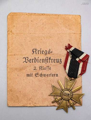 Kriegsverdienstkreuz 2. Klasse mit Schwertern / An orde, Dri...